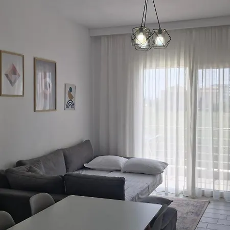 Vaso Apartment, Qerret غوليم