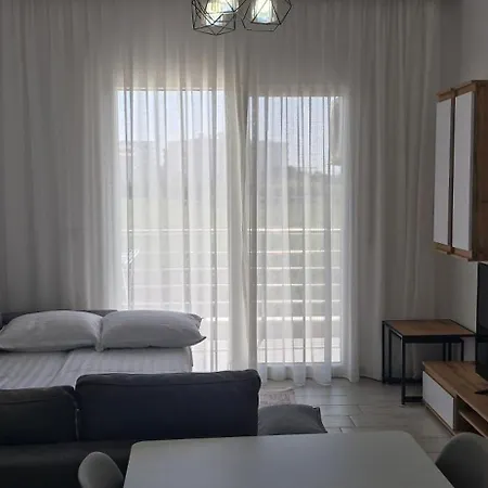 شقة Vaso Apartment, Qerret *