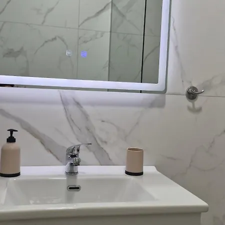 شقة Vaso Apartment, Qerret