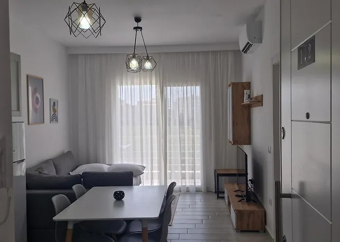 Vaso Apartment, Qerret Apartment *